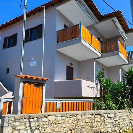 Bohemian Appartement Áfitos